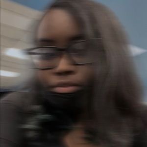 Meet your Posher, Amari